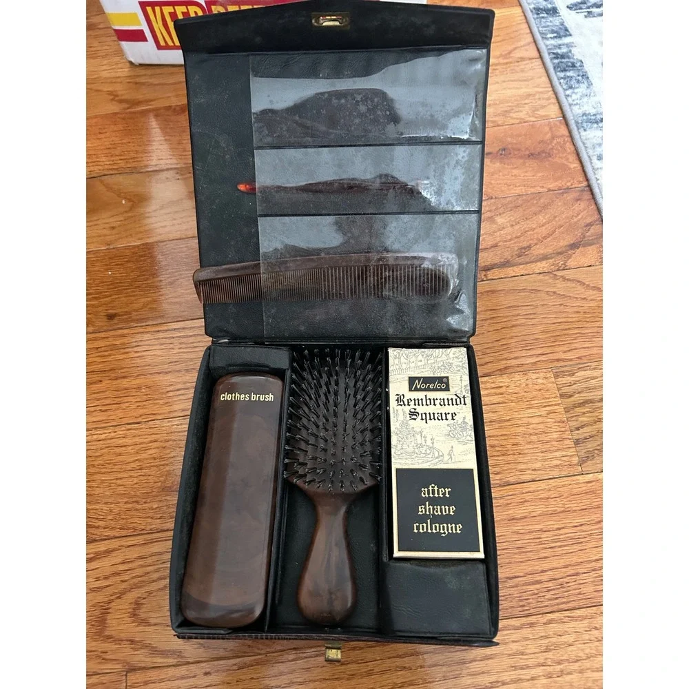 Vintage Norelco Rembrandt Square Mens Grooming Travel Kit Cologne Brush Set Case